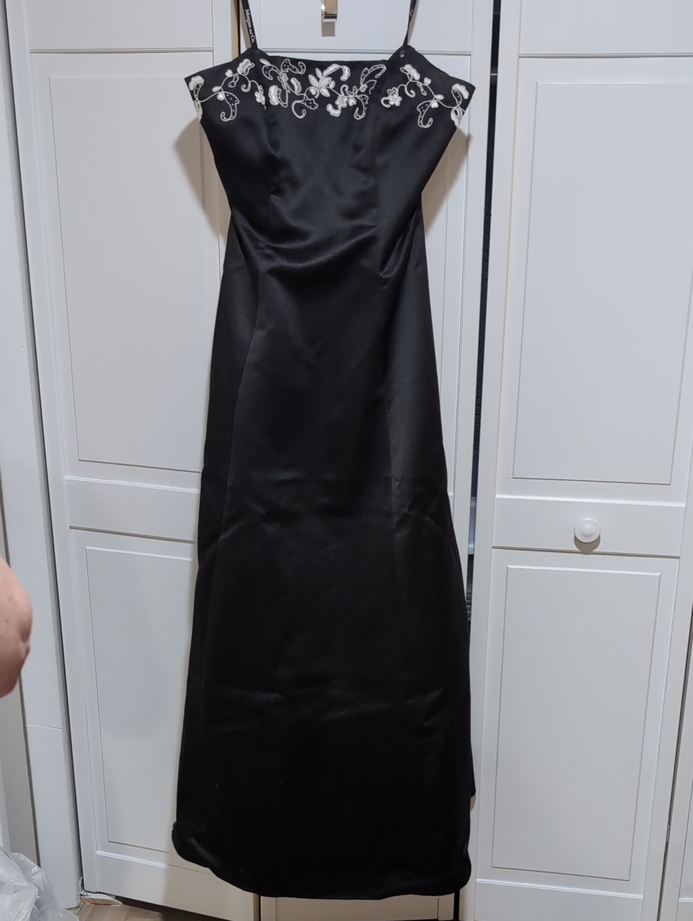 Like New Morgan & Co. Satin Strapless Gown with White Embroidery - 9/10